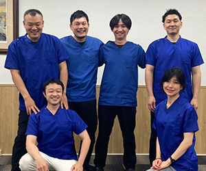 川口市の整骨院、鍼灸院、整体院のスタッフ集合写真